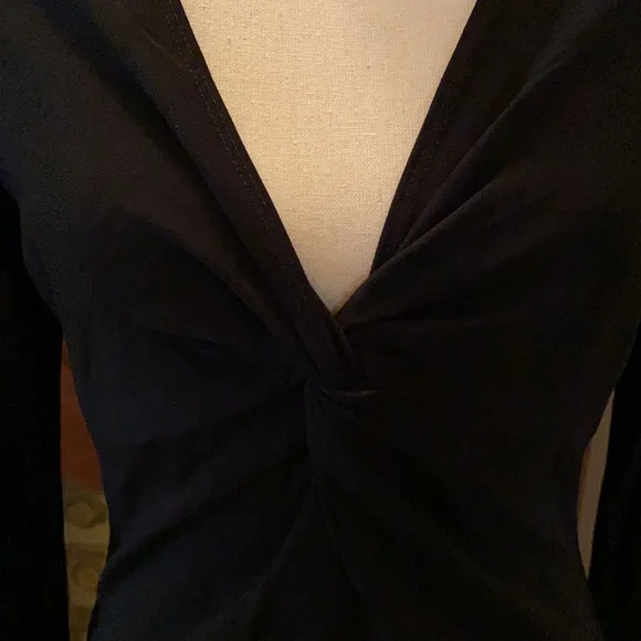 Tahari top - Picture 2 of 9